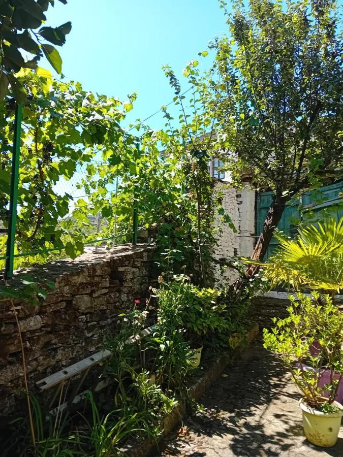 Stone Pazar Guest House Gjirokaster Exterior photo