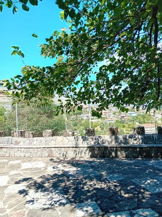 Stone Pazar Guest House Gjirokaster Exterior photo